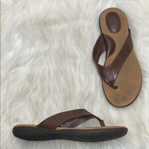 Born BOC Brown Vegan Leather Thong Sandals…‎